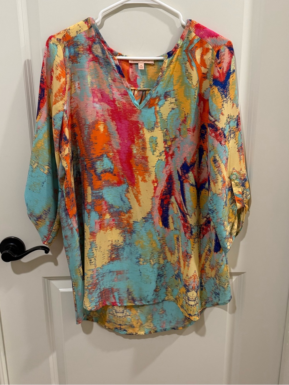 Gibson Latimer Artsy Multicolor Popover V Neck Blouse Medium NWT